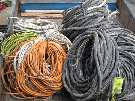 丽江废旧电缆线回收,电线电缆厂家提倡回收废旧电缆线