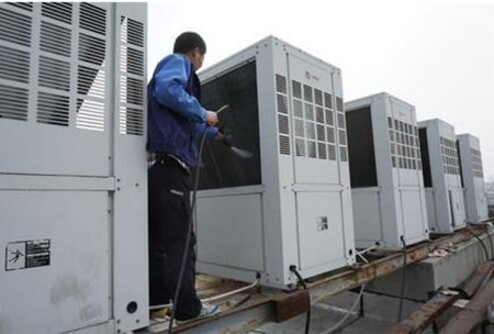 成都中央空调回收商家,家庭用中央空调清洗具体方法